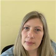 Laureata in giurisprudenza con il massimo dei voti. Dottorato di ricerca in diritto civile. Avvocato abilitato